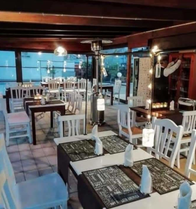 il ristorante visto dal lungomare